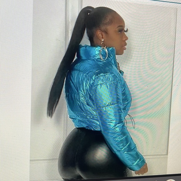 Cropped Puffer Jacket - Picture 5 of 5